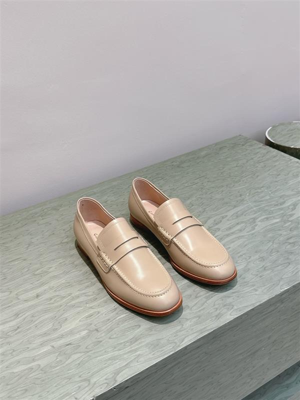 2025112812728947 310